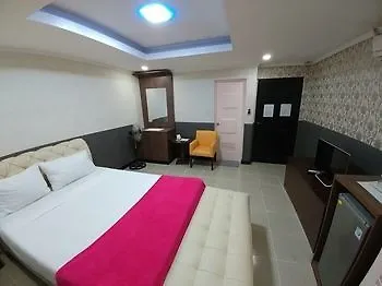 Pj Inn Hotel Ángeles 3*,